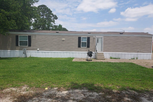 14 X 76 – 3 Bed 2 Bath Used Single wide mobile home